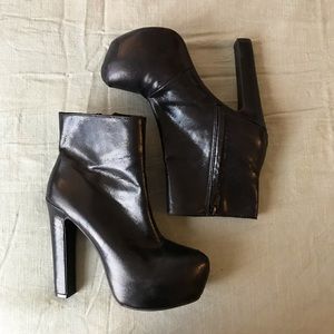 H&M platform boots size 7.5